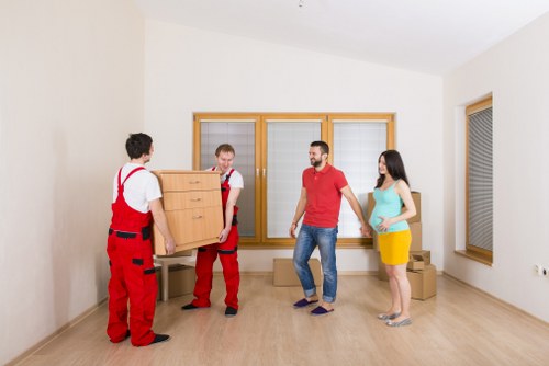 Efficient packing and labeling for household storage in Tufnellpark