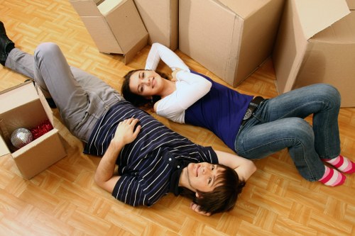 Payment and late fee terms for a storage agreement